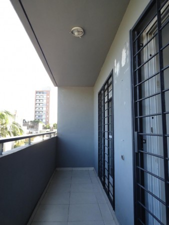 DEPTO 1 DORMITORIO + BALCÓN AL CONTRAFRENTE. URQUIZA / CASTELLANOS