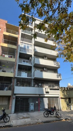 DEPTO 1 DORMITORIO + BALCÓN AL CONTRAFRENTE. URQUIZA / CASTELLANOS